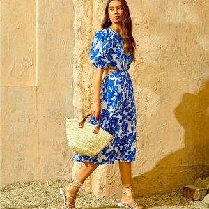 NWOT vacation Floral print tie back cut out dress